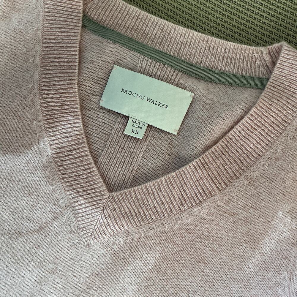 Brochu Walker blush pink cashmere sweater, size XS - Picture 3 of 3